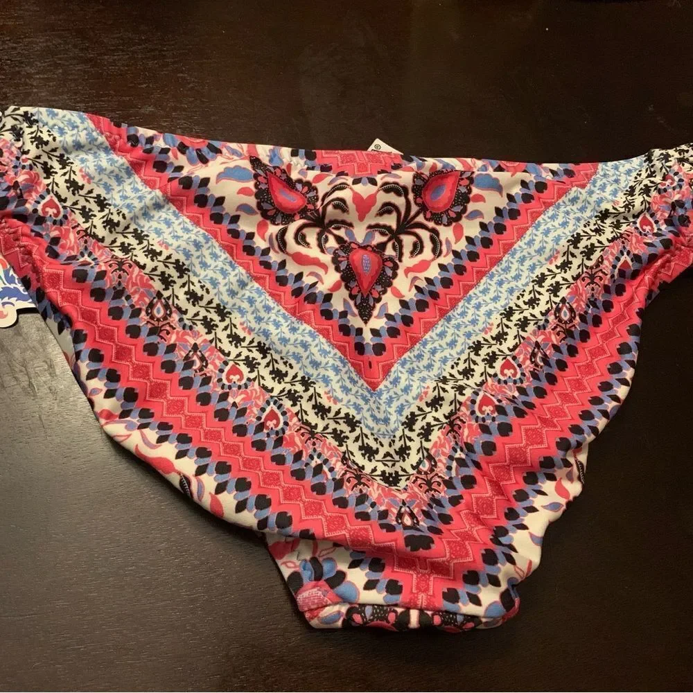 Becca Rebecca Virtue Floral American Fit Swimsuit Bikini Bottom Small NWT $54